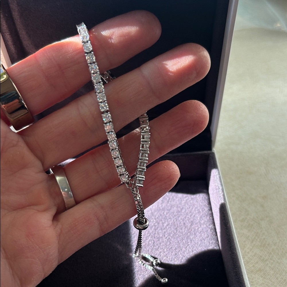 Moissanite (3mm) tennis bracelet 18k white gold plated sterling silver